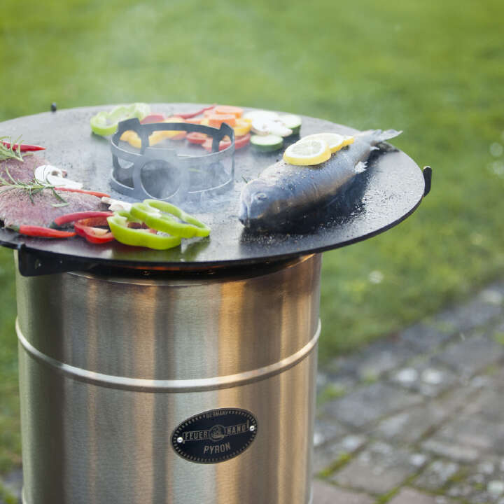 Petromax FEUERHAND Plancha Grillplatte zu Pyron Feuertonne